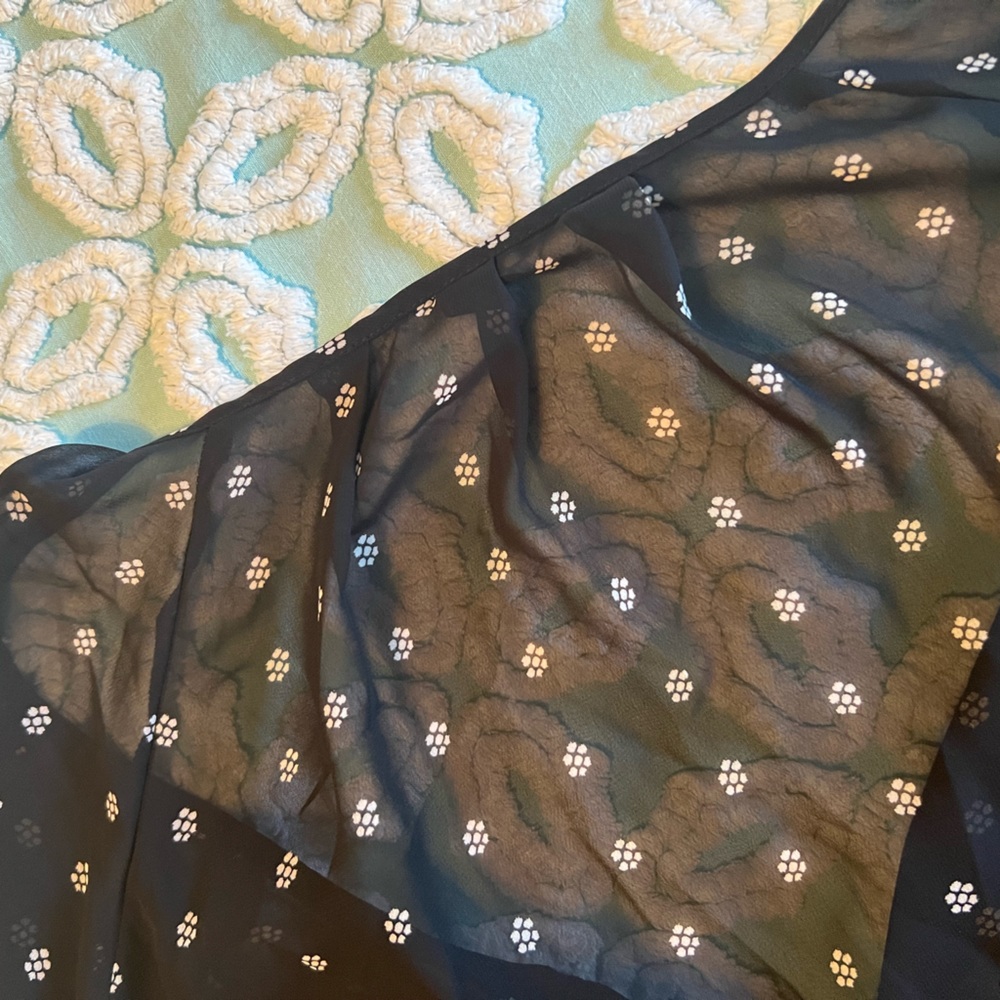 Sheer polka dot blouse - Picture 3 of 4